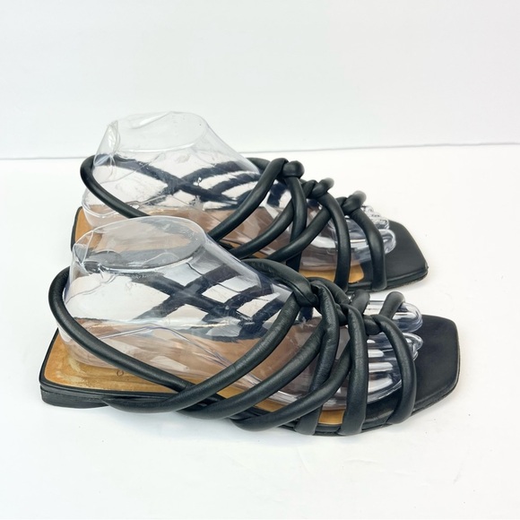 COCLICO Black Strappy Sandals US 8 Euro 39 Leather Made In Spain. - Picture 2 of 12